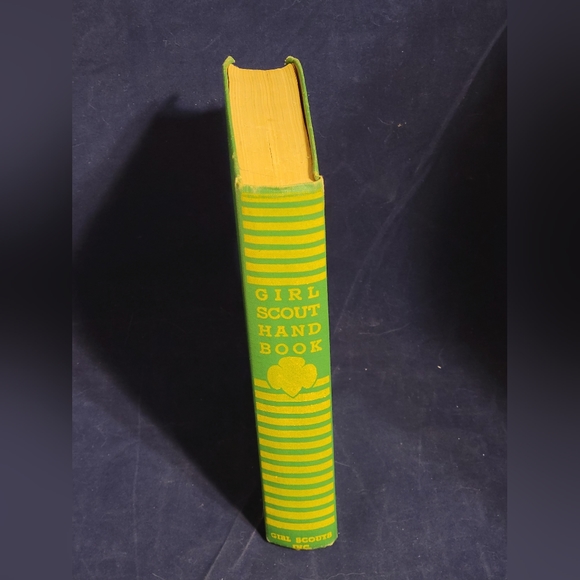 Girl Scout Handbook 1944 Edition 6th Impression Intermediate Program HC Book - Picture 9 of 9